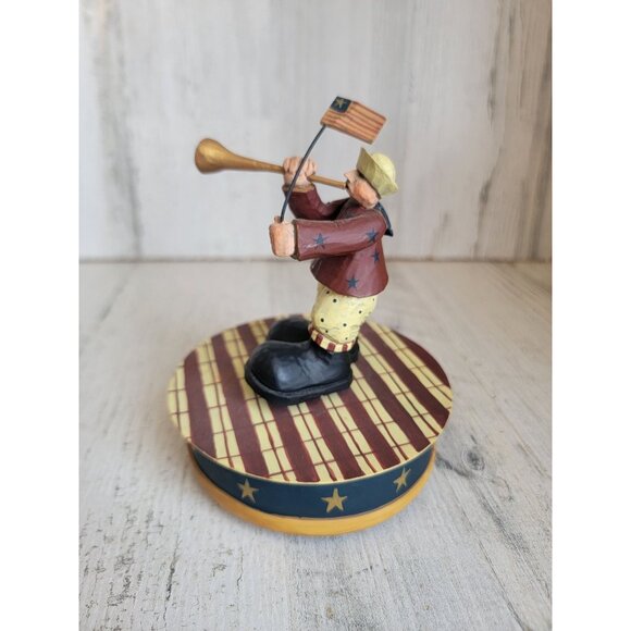 Williraye Studio 8303 bugle boy musical God bless America wind up music USA figu - Picture 3 of 6